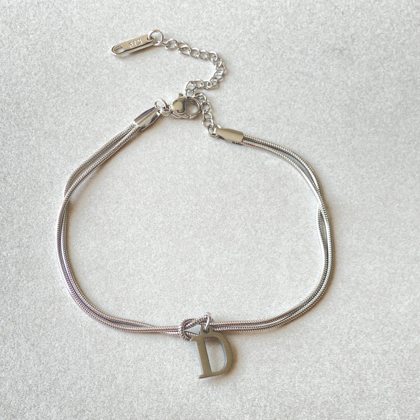 Stilrent armband med personlig touch