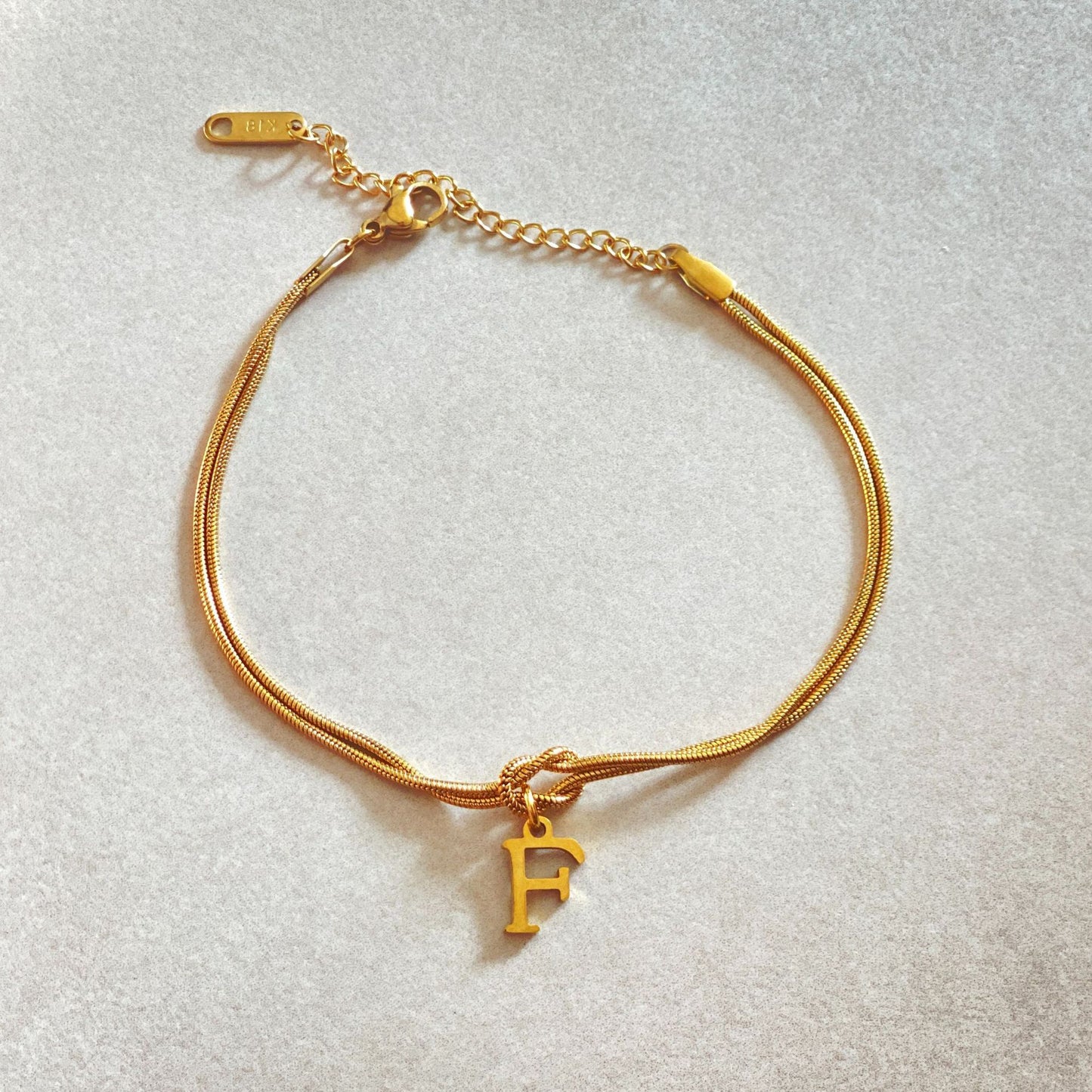 Stilrent armband med personlig touch